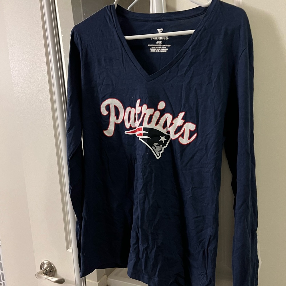 Navy long sleeve patriots tee